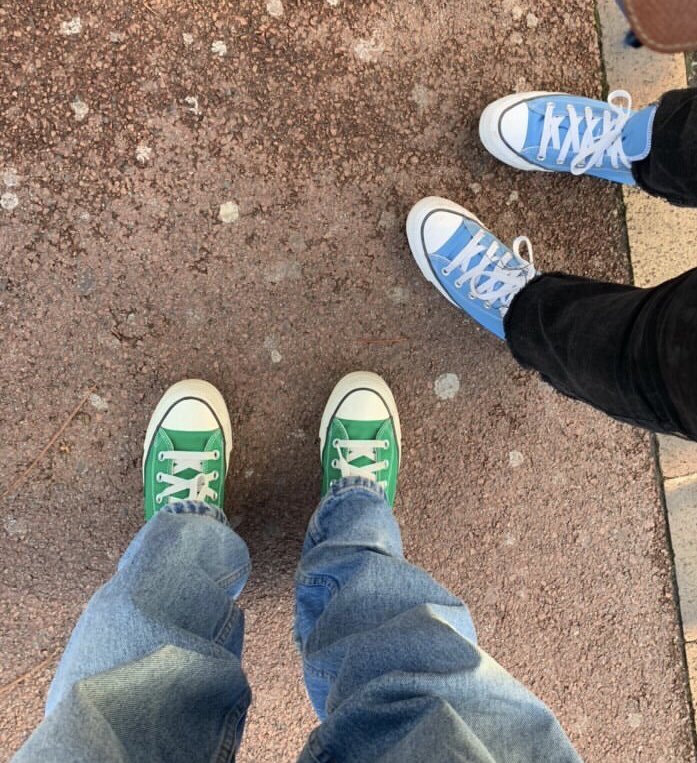 luna301206's tweet photo. OMG is it a coincidence?? #larry #HarryStyles #LouisTomlinson #Larry #futurebestfriend https://t.co/BJ61p2UtaK