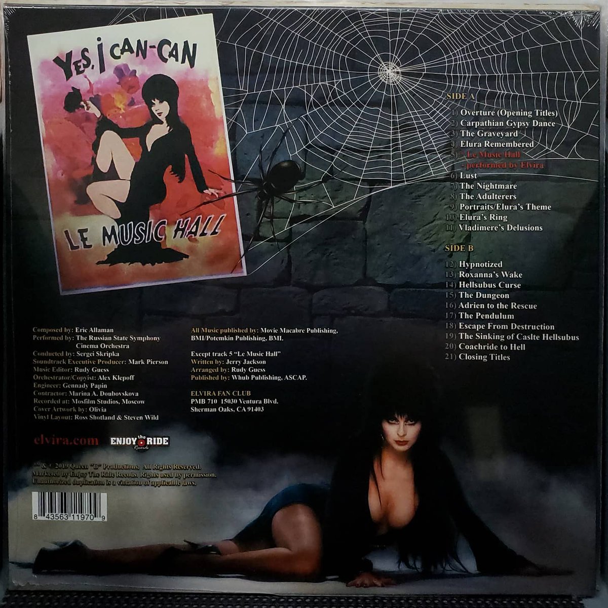 spincoffeevinyl's tweet photo. Eric Allaman – Elvira's Haunted Hills
Soundtrack, 2019
Art by Olivia (De Beradinis)
.
.
.
#thoundtrackthursday #halloweenvinyl #halloweenrecords #vinyloftheday #albumoftheday #vinylrecords #albumart #halloweenmovies #elvira https://t.co/Mhr3sGSPg9