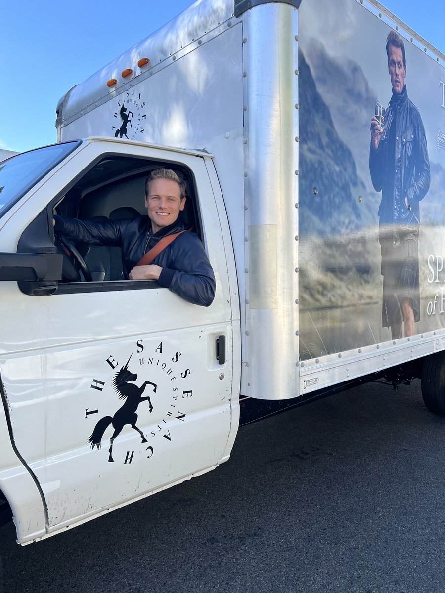 Been driving the Sassenach Truck on East and West coast USA, visiting some of the great retailers and restaurants who are going to stock @SassenachSpirit ! 🥃

Make sure you tag us, if you see our Truck of Gold! 🚚
@GreatGlenCo 
#sassenachwhisky
#whisky #whiskey #samheughan #ad