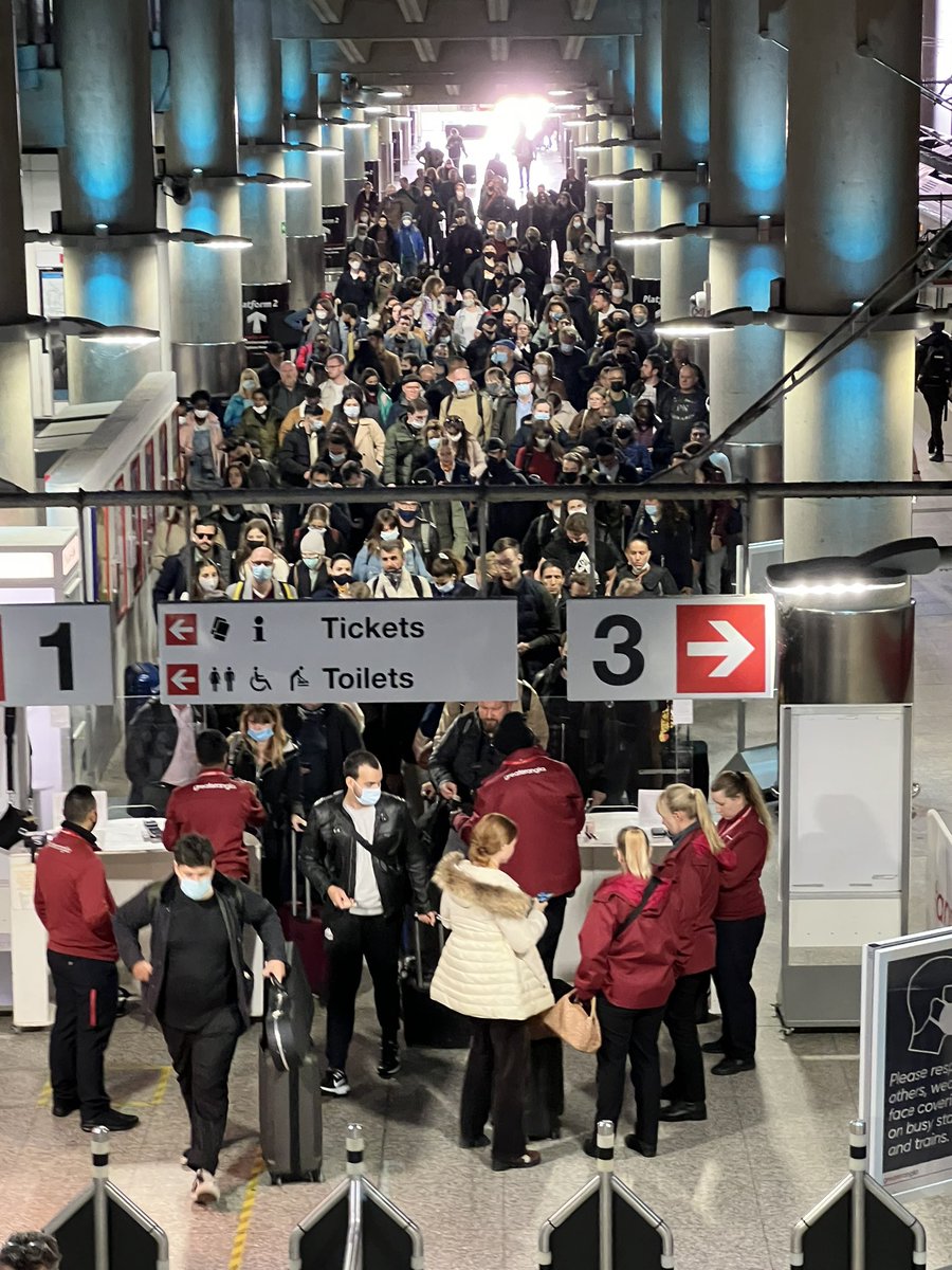 davesvoice's tweet photo. @Stansted_Exp honestly, you need to sort this experience out for customers. Waiting 15 mins to exit, 2 staff manually scanning? How about ticket barriers and machines to buy tickets? https://t.co/T2YXlND2bO