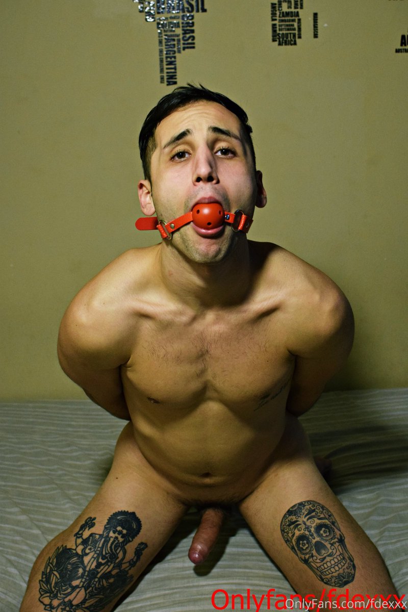 FdexxJ4's tweet photo. Hello!💗 
Just today I uploaded 30 photos and 2 videos for you to enjoy 🥵
I upload new content every day, take advantage of the fact that it is on sale 💯🔥and ask me for personalized content just for you doing everything you ask 💦
I also send gifts all the time!🎁
subscribe🔥 https://t.co/POw3QxewaX