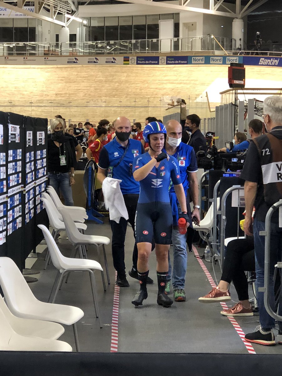 biciPRO1's tweet photo. Non svegliateci!!!!
@LetyPaternoster commossa ma d’oro!
🌈🥇🇮🇹 https://t.co/dSUb3giX5m