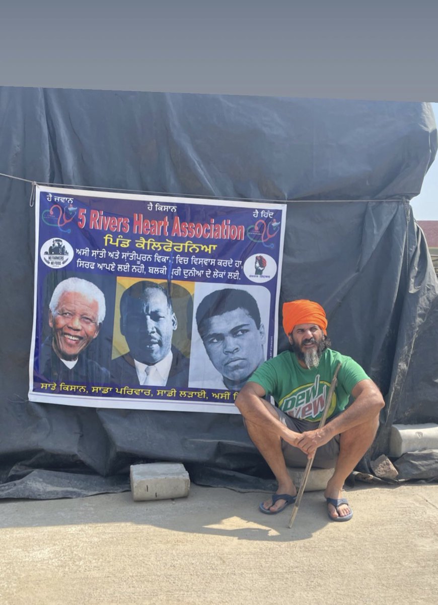 SinghSwaiman's tweet photo. To succeed, you need to find something to hold on to, something to motivate you, something to inspire you. #martinlutherking #NelsonMandela #MuhammadAli https://t.co/OVuTyS0mMQ