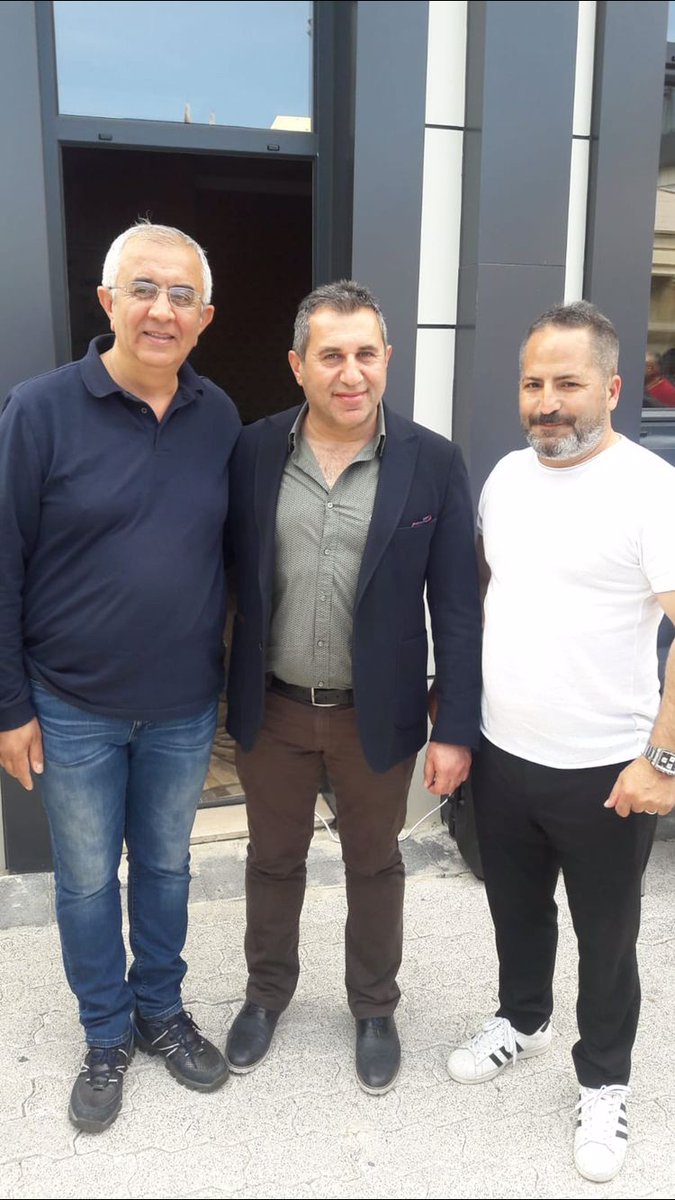MMuratacil's tweet photo. Bu salgın belası ne çok güzel insanımızı elimizden aldı...
Ne yazık ki bugünde Erdal Keskin kardeşimizi sonsuzluğa uğurladık.
Mekanı cennet olsun.Işıklar içinde uyusun https://t.co/y3FhqkWTPS