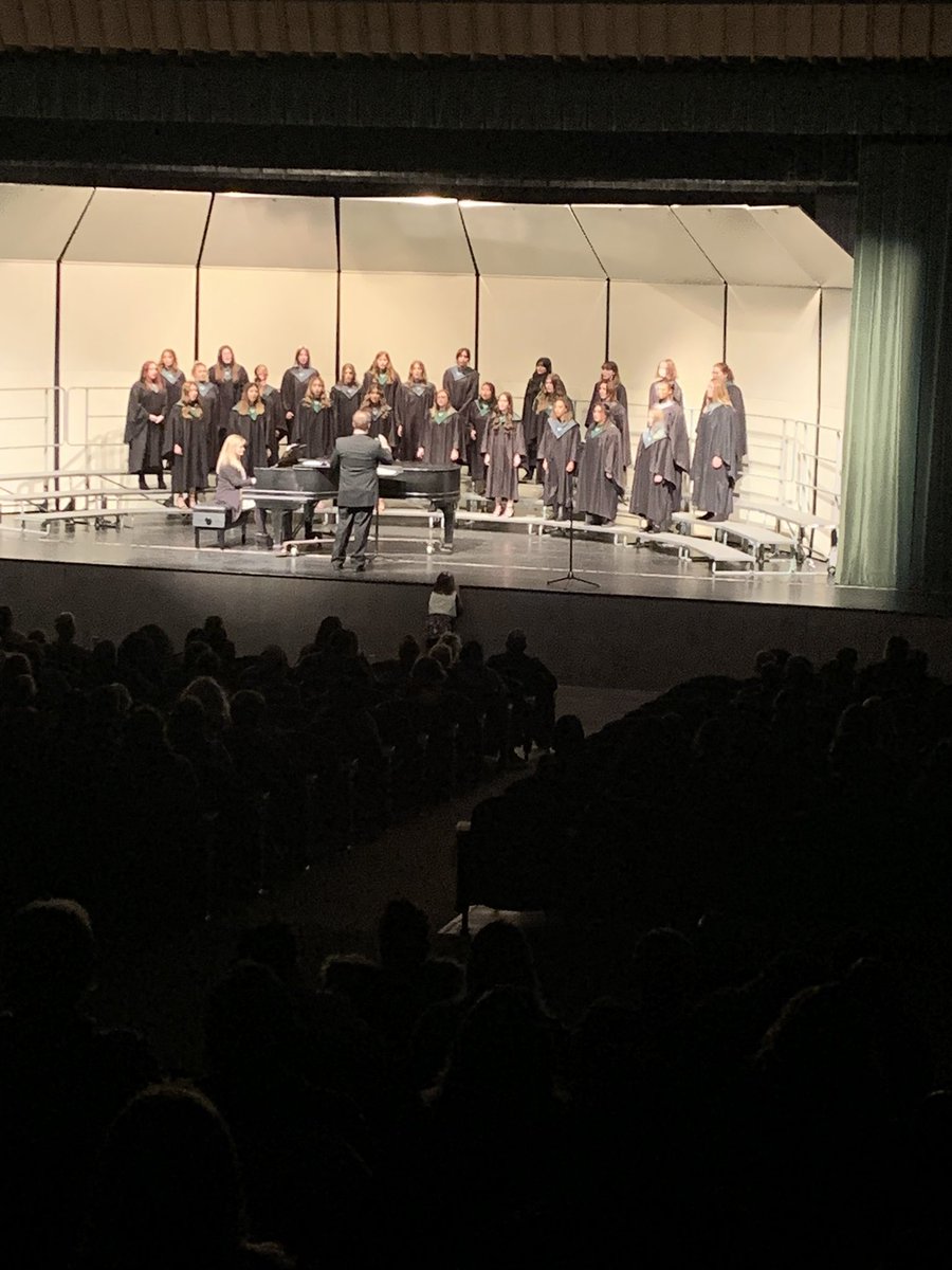 Congratulations to @SCWestChoir on their Fall Concert! @WHS_Activities #SupportTheArts