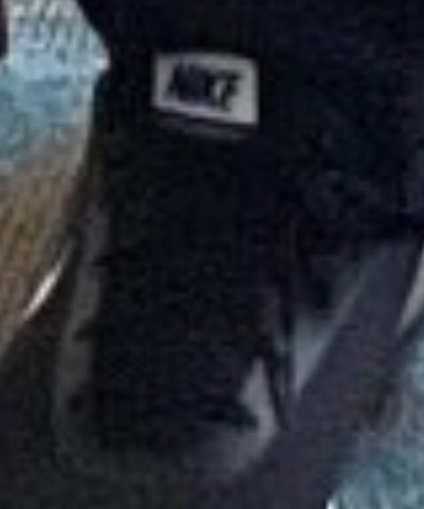 Estos zapatitos generan ‘bienestar’… por cierto, los tenis de Evo dicen Nike o Nice…? 🤔
#bienestar