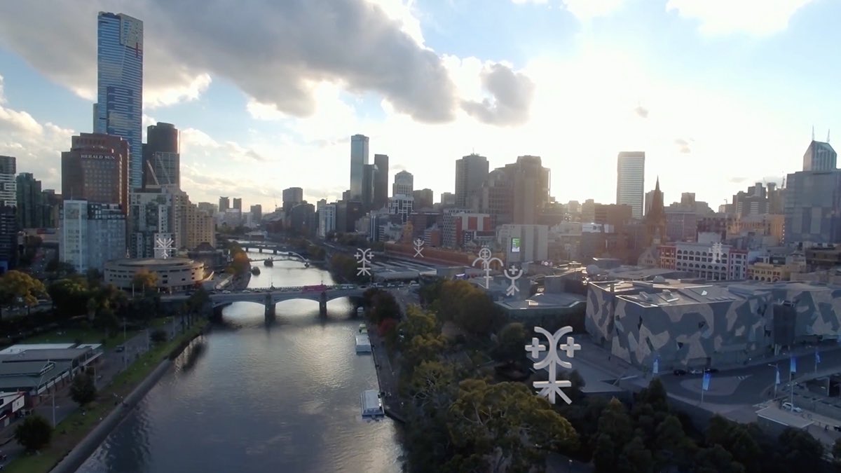 64waysofbeing's tweet image. Welcome back Melbourne! 💪
:
let's start living differently post-lockdown 🌇

🚴 more public spaces made for everyone
🌳 a greener, more-than-human city
🎶 more time and energy for urban play

#urbanplay #playablecity #melbourne #victoryday #solarpunk #melbournemood