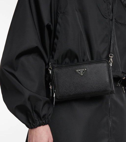 aomgh1ghrarea's tweet image. Simon Dominic starter pack