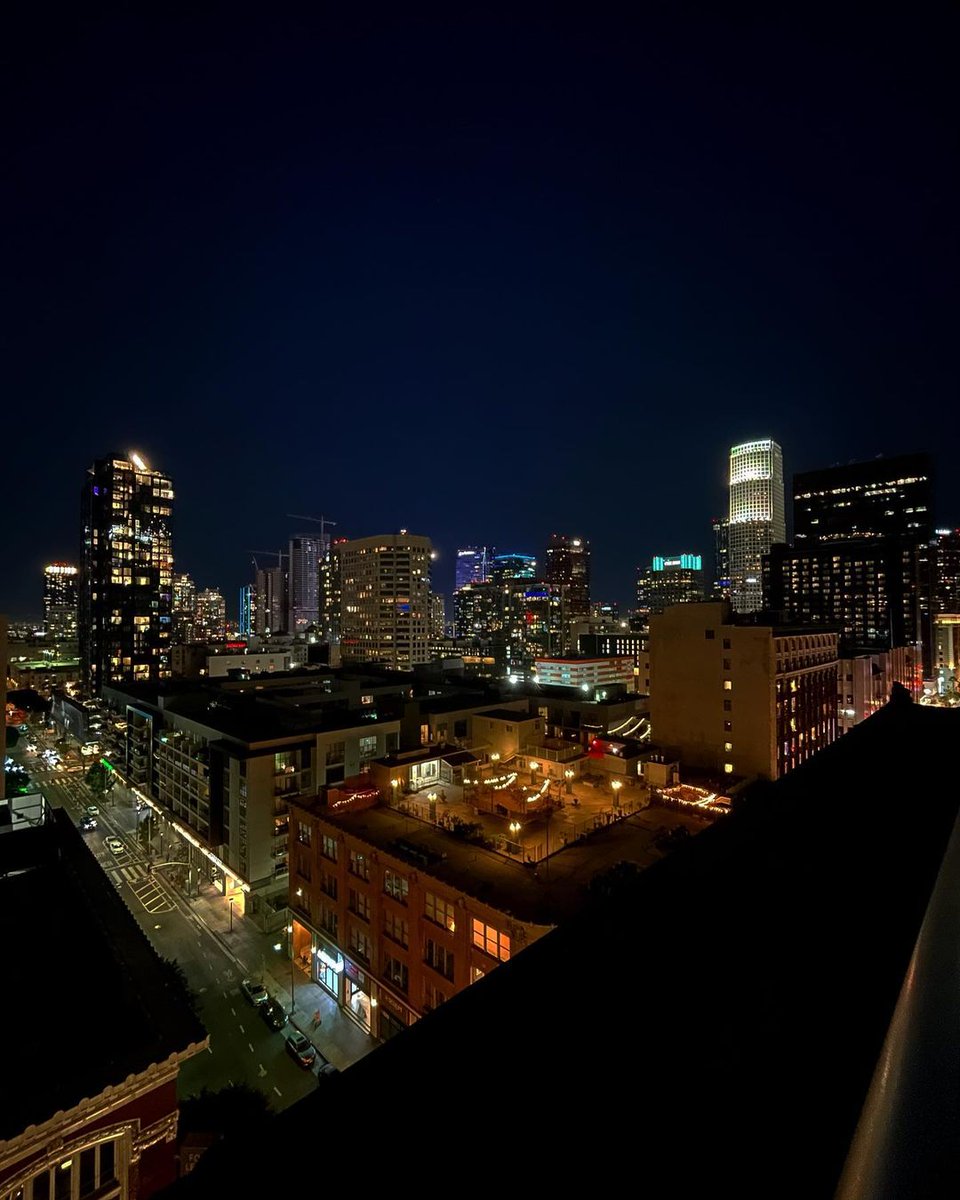💕🤩

#discoverla #DTLA
📷: @coffeeincities