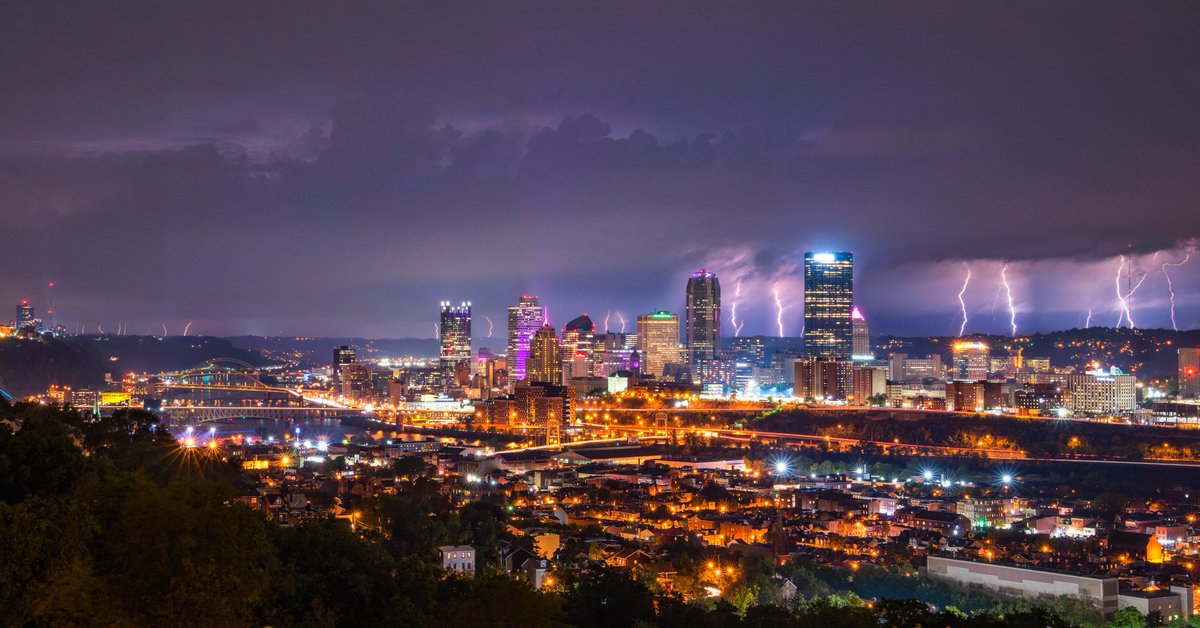 DaveDiCello's tweet photo. Holy pierogi. That might've been the most lightning I've ever captured in a short amount of time over #Pittsburgh. This is a composite image of all of the strikes I captured in a span of just 13 minutes...insanity. 22 strikes in total, and I even missed a few out of frame. https://t.co/fu9EkzeAKR