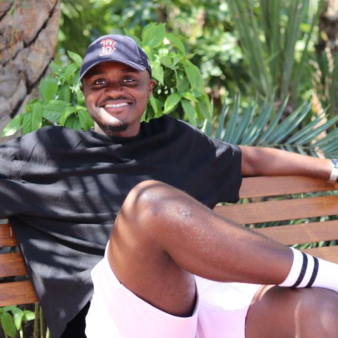 Lorybryant's tweet photo. #NouvellePhotoDeProfil https://t.co/5z0hmFLtBs