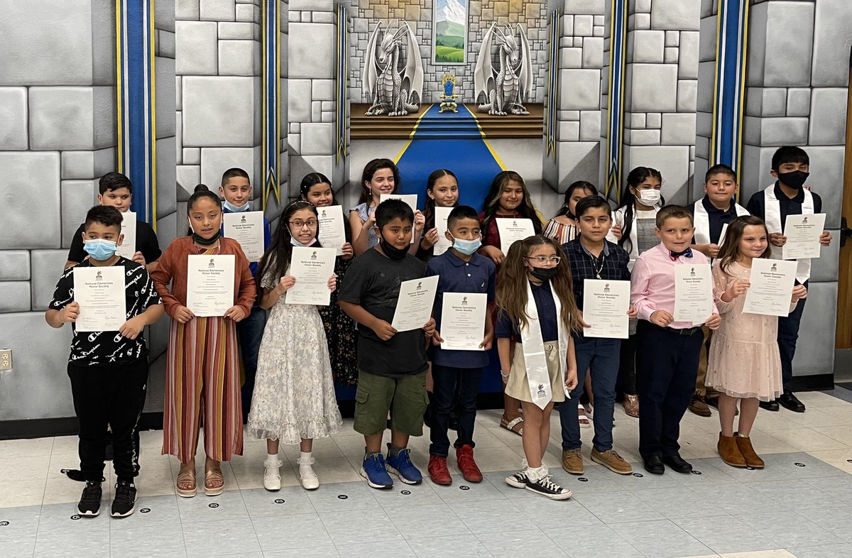 DoverWorldsBest's tweet photo. We are so proud of all of our National Elementary Honor Society inductees tonight! #WorldsBestSchool #WorldsBestStudents https://t.co/K9hWP0xhmz