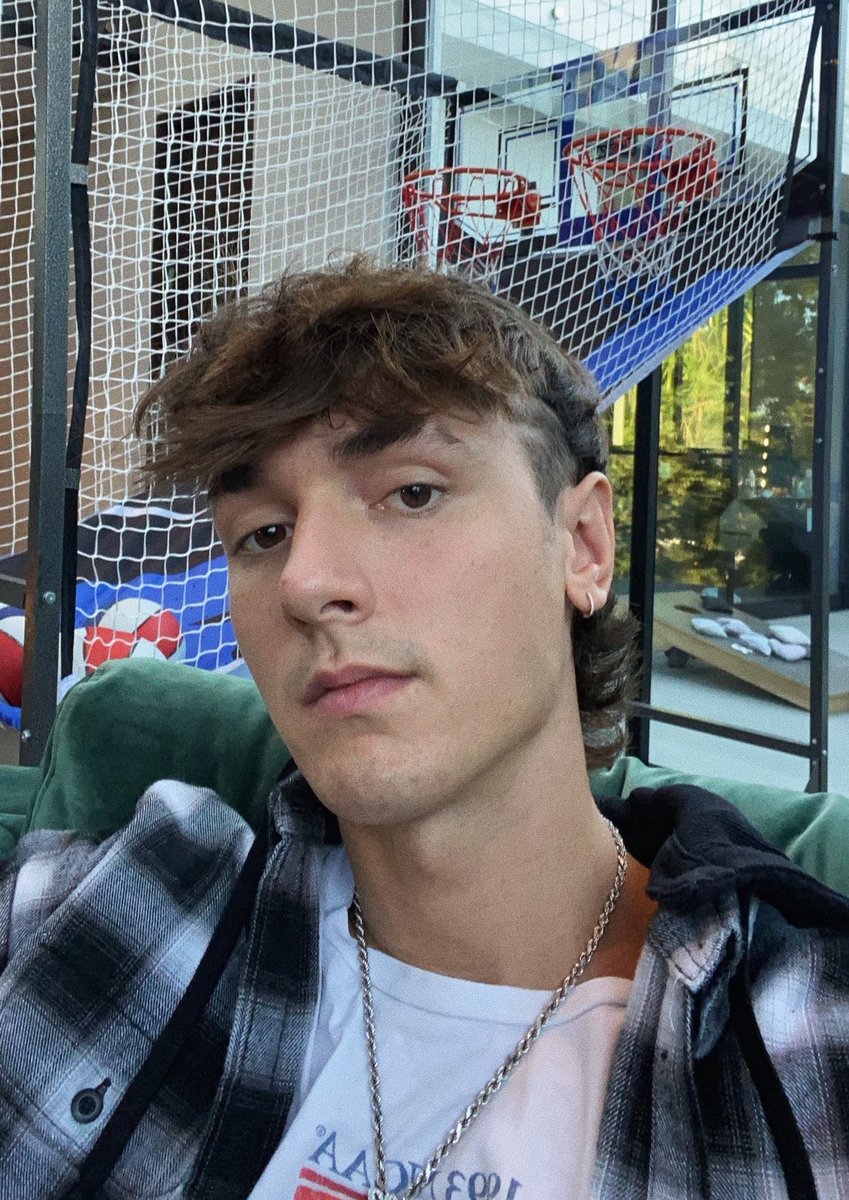 Bryce Hall tweet media