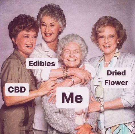 Dangkst's tweet photo. With a little help from my friends 

#weed #weedsmokers #weedlovers #stonerfam #mmemberville #cannabis #dangkst #dank https://t.co/HrEPOE9hB7
