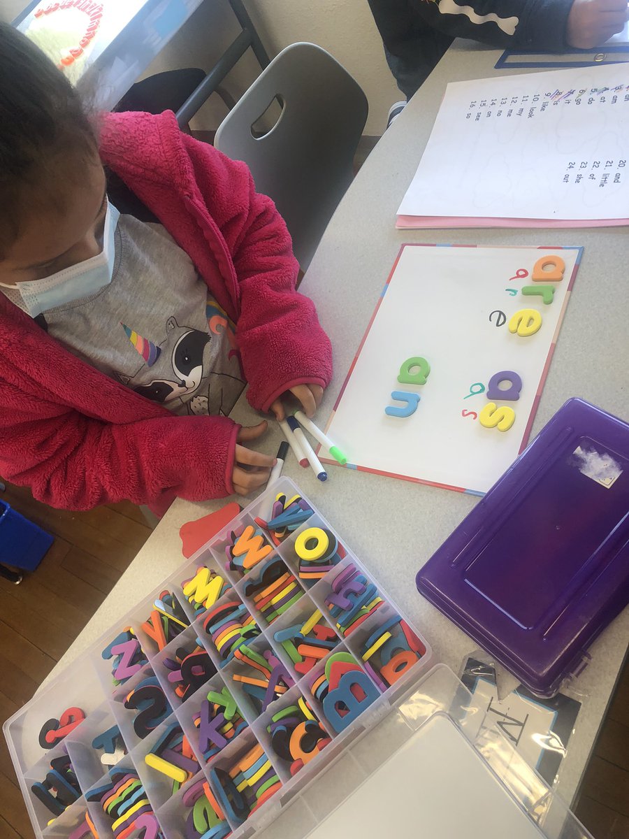Jessicague08's tweet photo. My first graders are loving their literacy workstations! 📚✏️
@JeffersonES2 https://t.co/t3egT49XbL