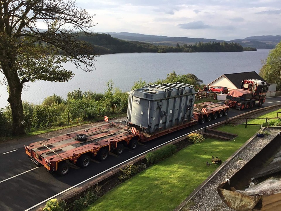 HeavyLiftHQ_'s tweet photo. Fantastic shot of GCS Johnson working on behalf of ALE / Mammoet, while delivering to Cruachan Scotland.
#GCSJohnson #ALE #Mammoet #HeavyTransport #Logistics #HeavyLift #Cruachan #Drax #DraxPower https://t.co/RBLS9qs9xf