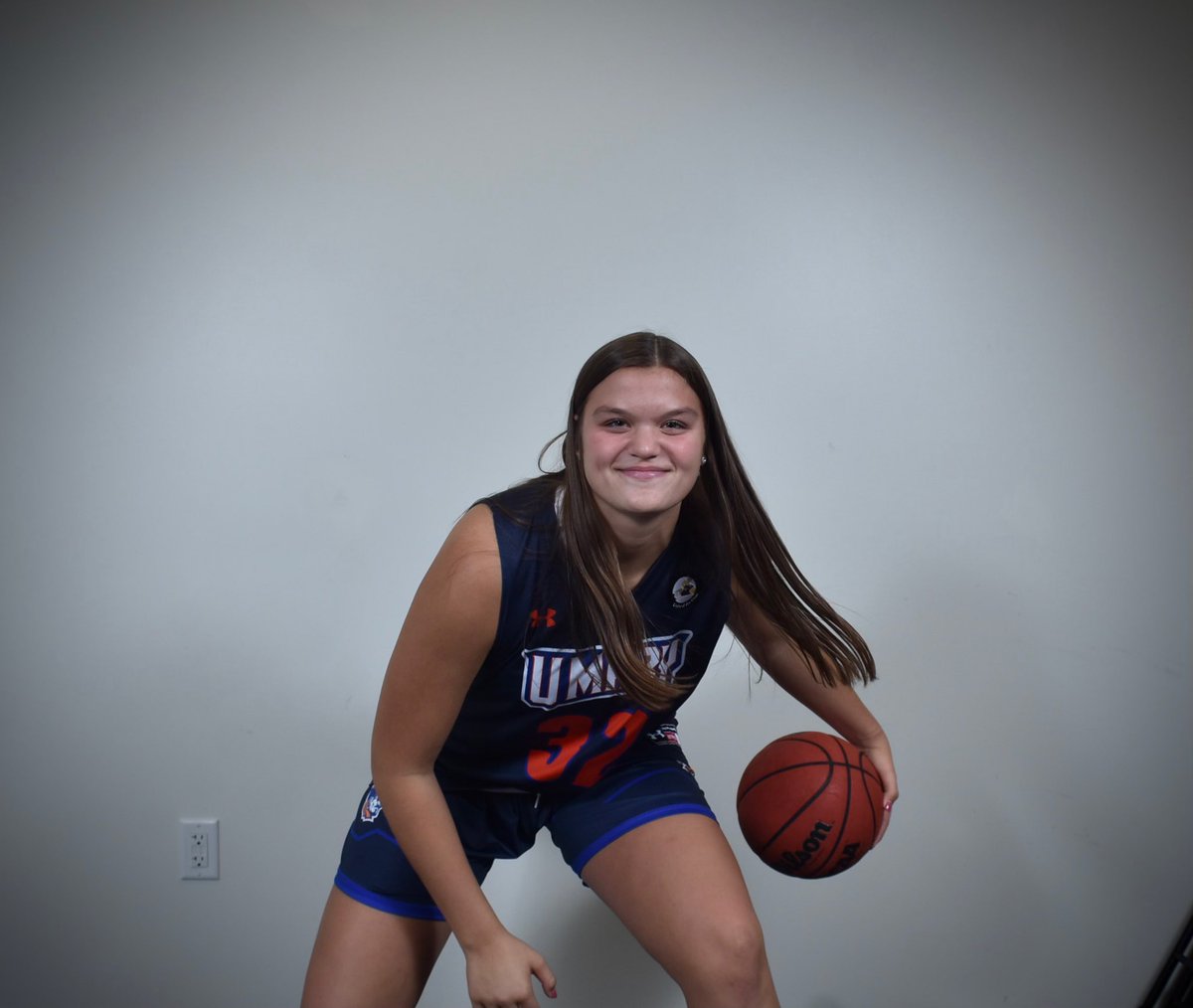 MirileySimon's tweet photo. Thank you so much for an amazing official visit @UMaryWomenBball! Thanks to @neumania_UMARY @brookelemar https://t.co/0ulWdWTFca