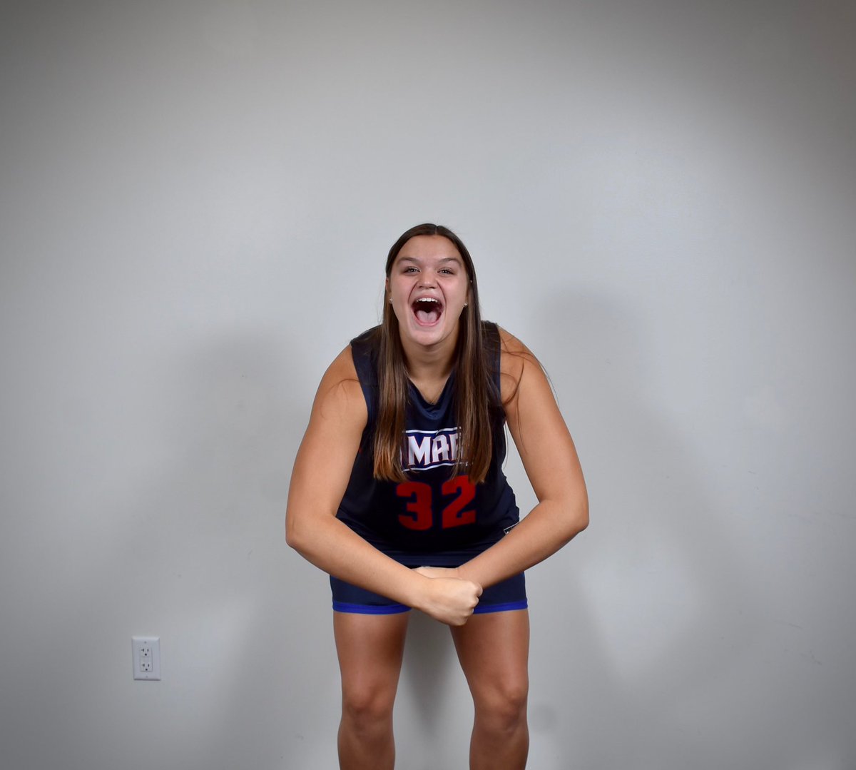 MirileySimon's tweet photo. Thank you so much for an amazing official visit @UMaryWomenBball! Thanks to @neumania_UMARY @brookelemar https://t.co/0ulWdWTFca
