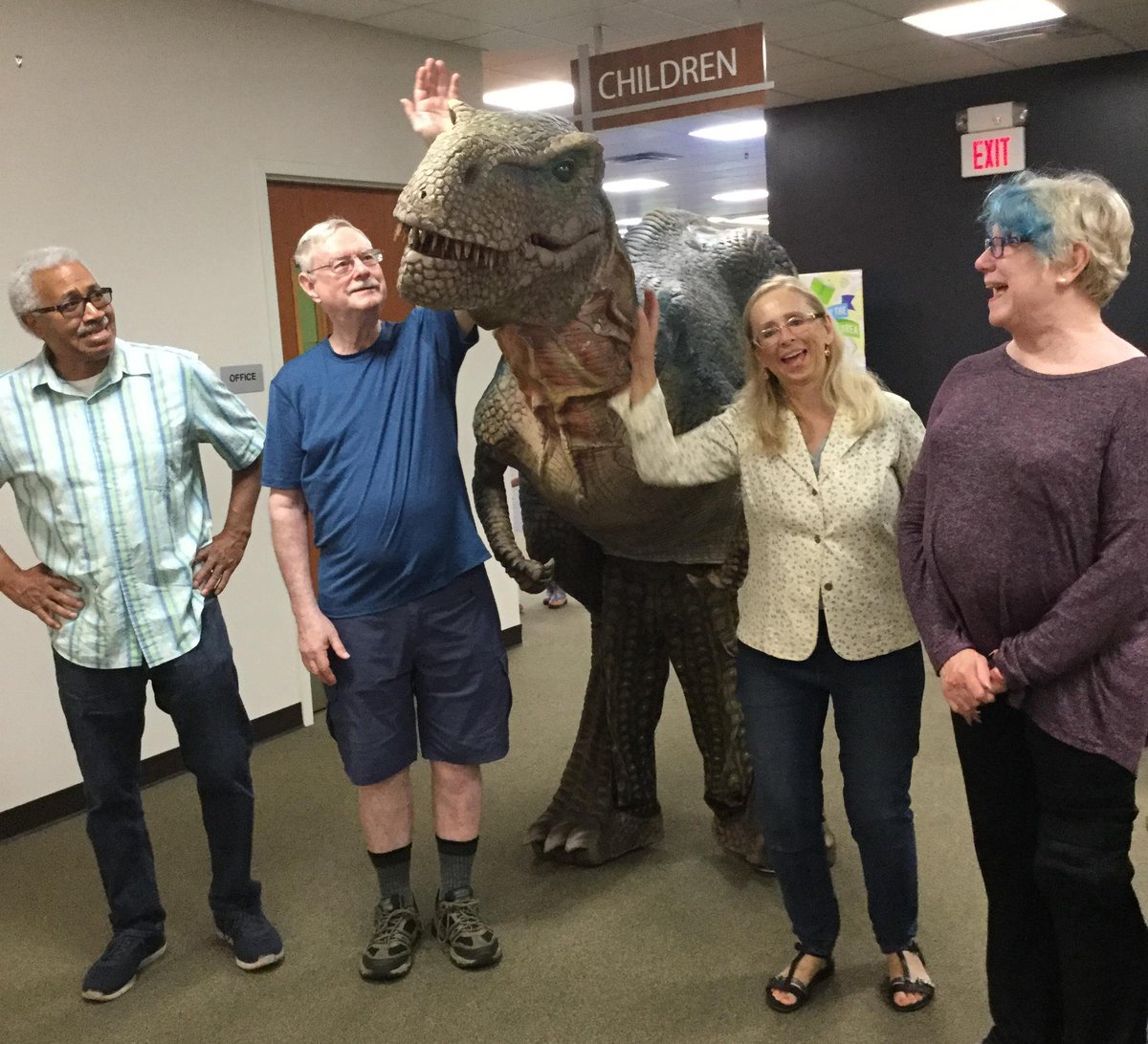 askbcls's tweet photo. It’s #NationalFriendsofLibrariesWeek  We’re extremely grateful to the Friends for all of their support from book sales, programming, events and more. Did you know each of our locations has their own Friends group? https://t.co/VDKI5ZBbc8 #BCLSreads #exploreBCLS https://t.co/FQrcBsOYdy