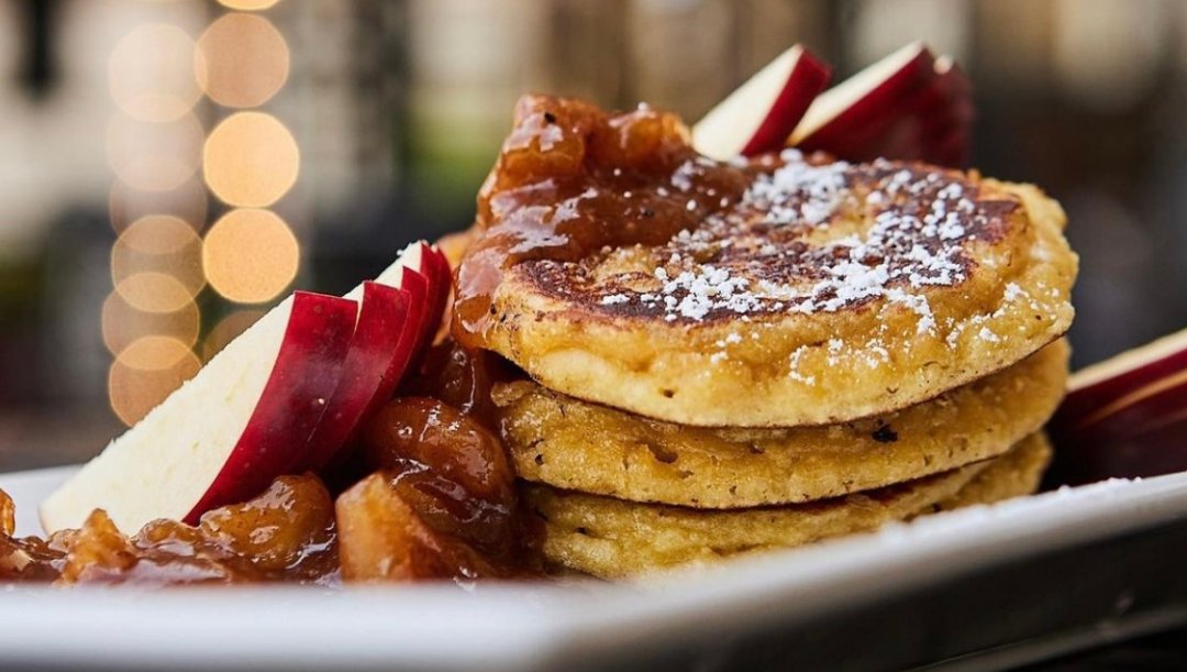 New fall foodie faves coming your way 🤩⁠
⁠
<a href="/chazontheplaza/">Chaz on the Plaza</a> recently unveiled 15 new seasonal menu items, like these Bavarian Almond Flour Pancakes with cinnamon apple compote, peach butter, and candied walnuts 🍎

Check out the full menu at bit.ly/2T8aVbd.