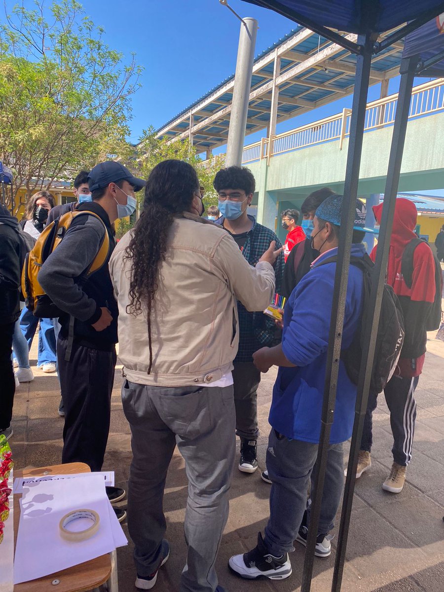 OPDDDALMAGRO's tweet photo. Participa en actividad dirigida a jóvenes de la comunidad estudiantil del Liceo bicentenario Manuel Magalhaes Medling denominada "Recreo Educativo"en ambas jornadas, destacando la participación de estos. https://t.co/2WIWfp6T7q