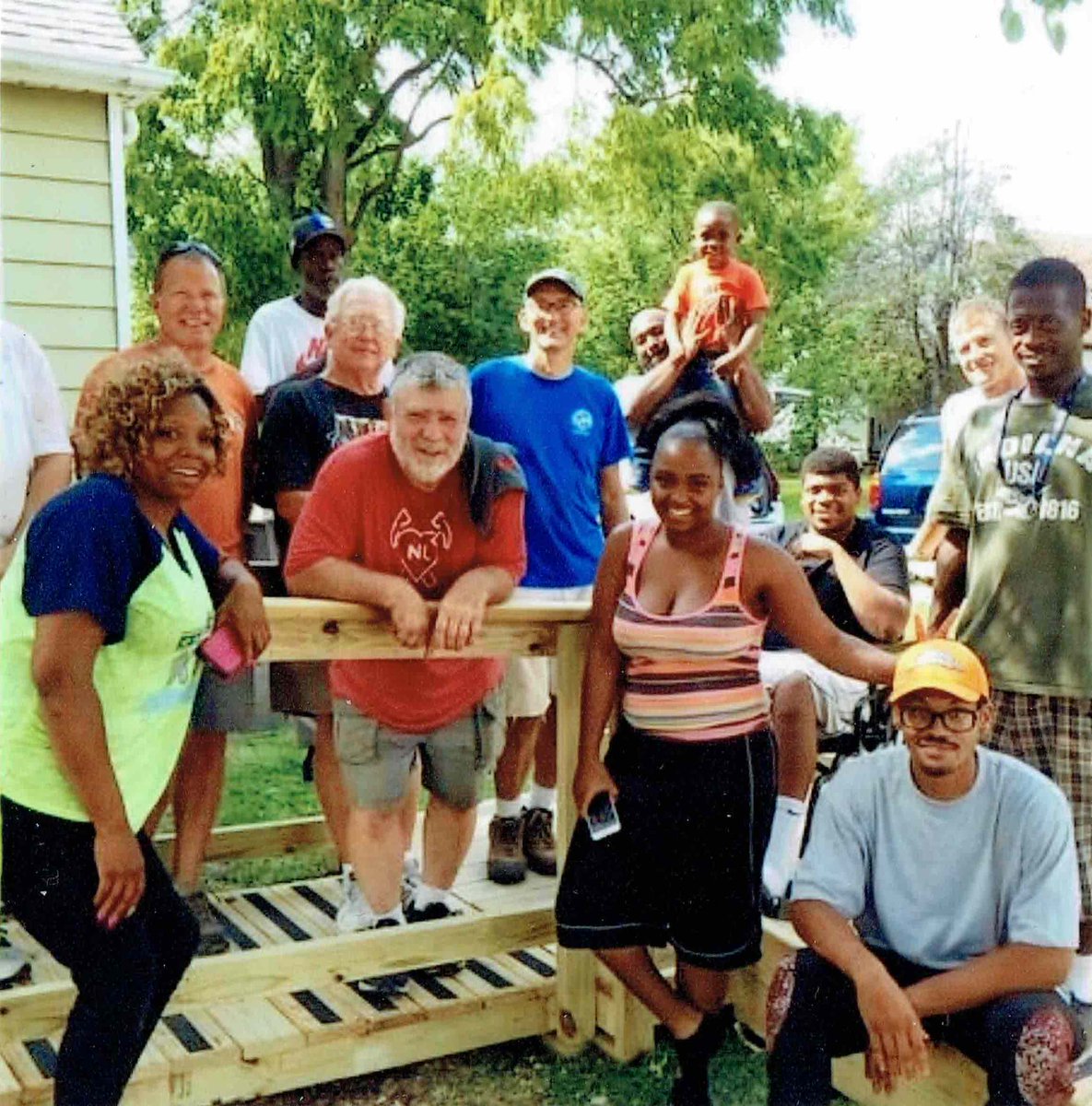 NeighborLink FW tweet media