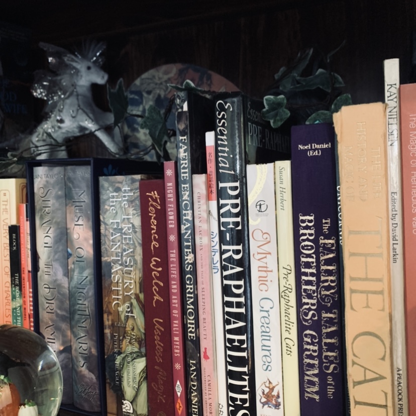 CarterhaughLLC's tweet photo. New blog post: "Brittany's Shelfies!" Featuring some of @briarspell's favorite fairy-tale and witchlore books! Tons more pictures on our blog!
#shelfie #carterhaughschool
#books #folklorebooks #shelfies #folklorethursday #witchlore #fairytales #booklovers #bookmagic https://t.co/wQbM1HETkD