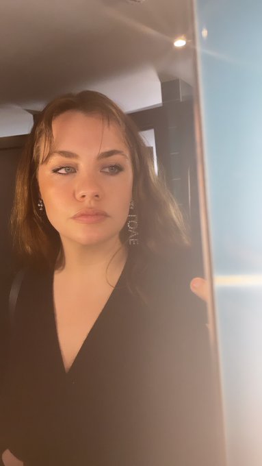 Just my face https://t.co/KJ3ZUIvqHb