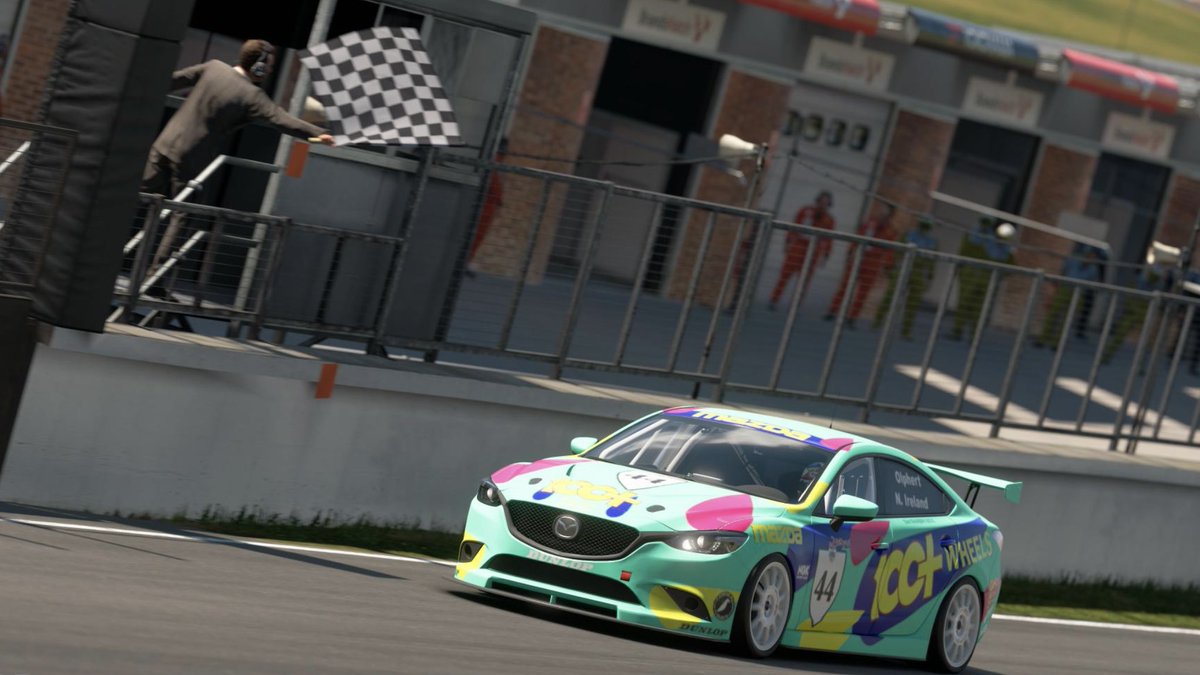 nine_five_4's tweet photo. It was a real TOCA shootout tonight! Pushed all the way by @chauspain @NJCDevelopments and @norramot but managed to hold on for the win! #27racers #TSR @RacingStrawbz https://t.co/fhCMer94Qx