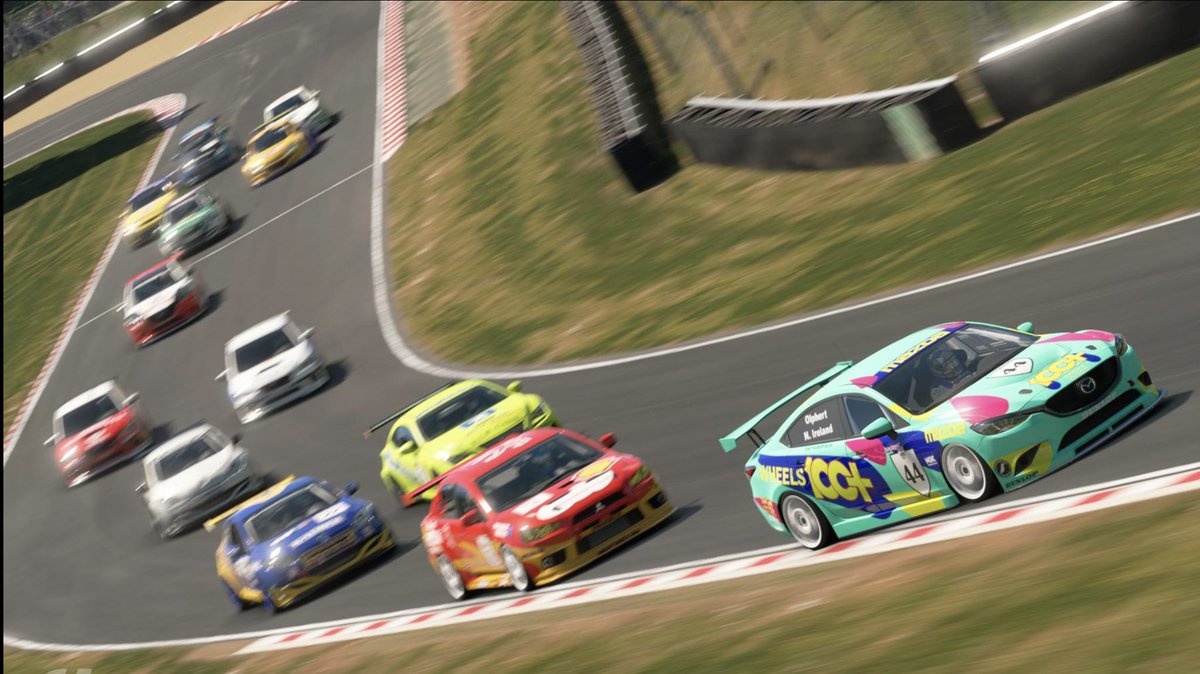 nine_five_4's tweet photo. It was a real TOCA shootout tonight! Pushed all the way by @chauspain @NJCDevelopments and @norramot but managed to hold on for the win! #27racers #TSR @RacingStrawbz https://t.co/fhCMer94Qx