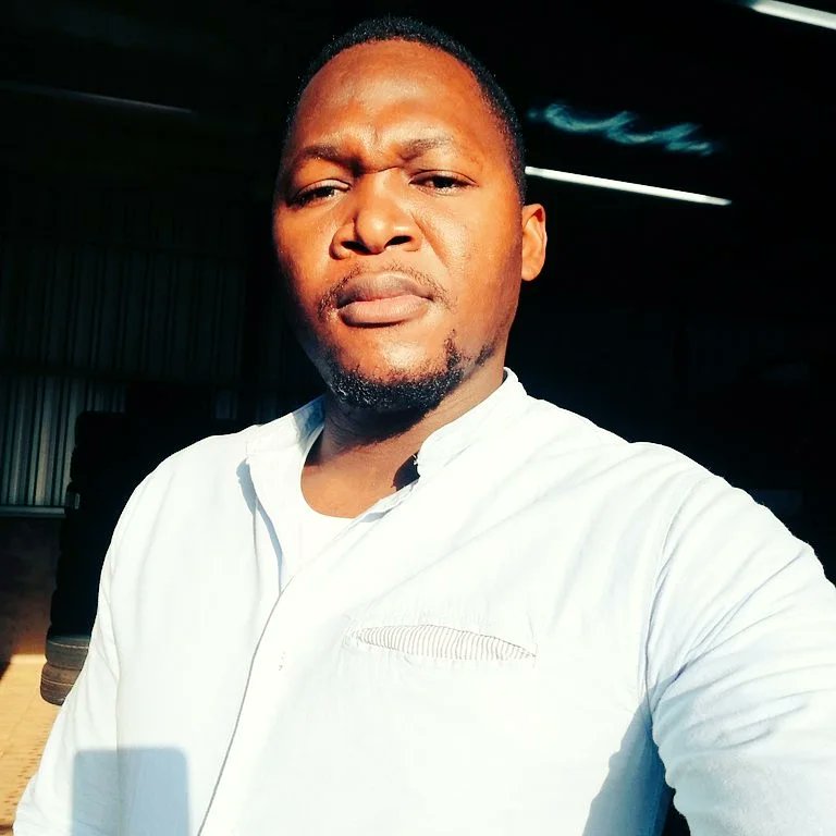 MzethiMatiwane's tweet photo. Tonight as we say our good nights, indeed by the time we realize it tomorrow is apon us & every moment in those times God we thank you to have seen time pass🙏. I am greatful for everything now than ever🙌 #Prayforever 💯 https://t.co/viLsrV4JuC