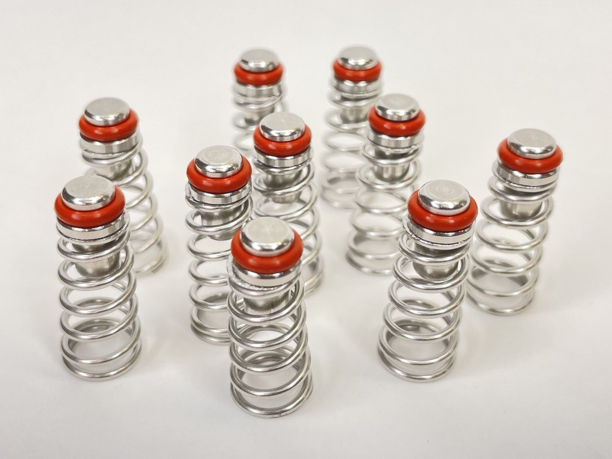 Valuebrew's tweet image. When we contracted for the first run, we thought we'd have enough for 6 months. It was a lot more like... 6 weeks. We're back in stock now!  Universal Poppets 304 SS and Food Rated Silicone valuebrew.com/product/univer… #homebrew