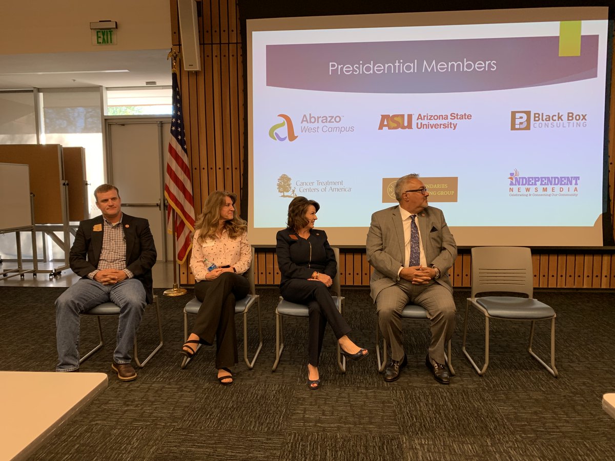 Our Legislative Breakfast was a success! 📜 ⚖️
Thank you to @SineKerr, @JoanneOsborne8 ,  @Sierra4AZ, and @RepJoelJohn for taking the time to share the importance of what's going on in our community. 
 #SWValleyChamber #LegislativeBreakfast