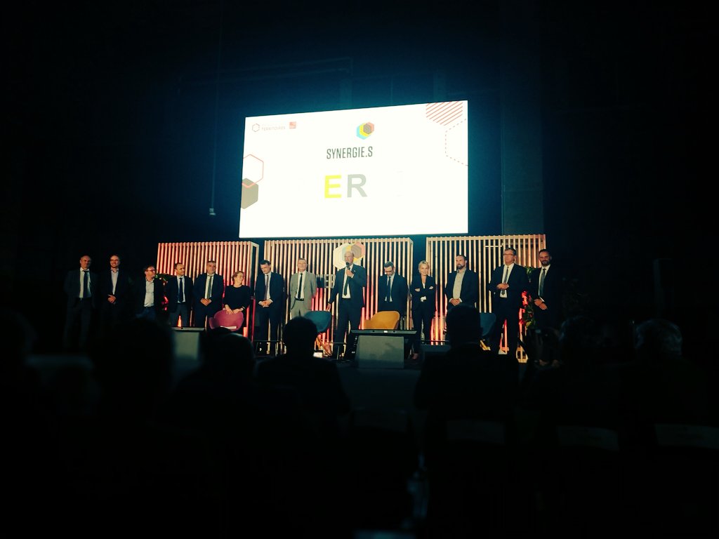 Clôture de  Synergie.s à #Marseille au #MIN #arnavaux  par <a href="/Eric_R_Lombard/">Eric Lombard</a> directeur général de <a href="/caissedesdepots/">Caisse des Dépôts</a>.