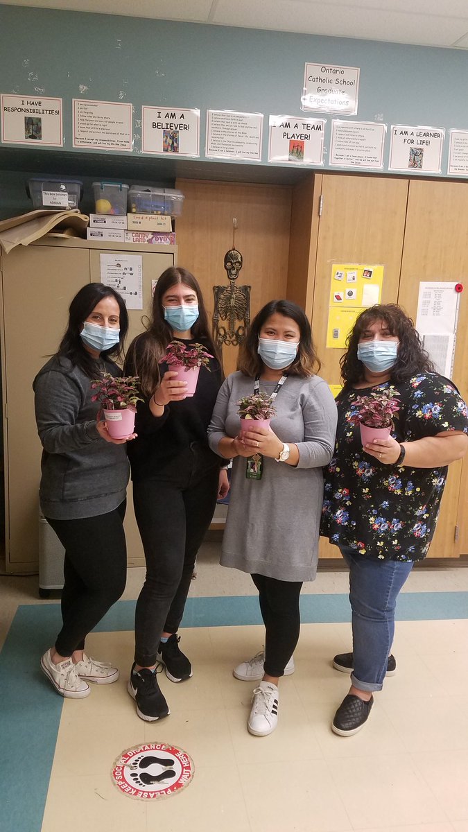 I don't know what I would do without this amazing team! Thank you for all that you do! #myEAsrock <a href="/StEdwardTCDSB/">St. Edward Catholic School TCDSB</a> <a href="/TCDSB/">Toronto Catholic District School Board</a> <a href="/TCDSBdirector/">Brendan Browne</a> <a href="/FrancesGaristo/">Frances Garisto</a> <a href="/cirillo_ms/">Ms. Cirillo</a> <a href="/jouela01/">jouela c</a>