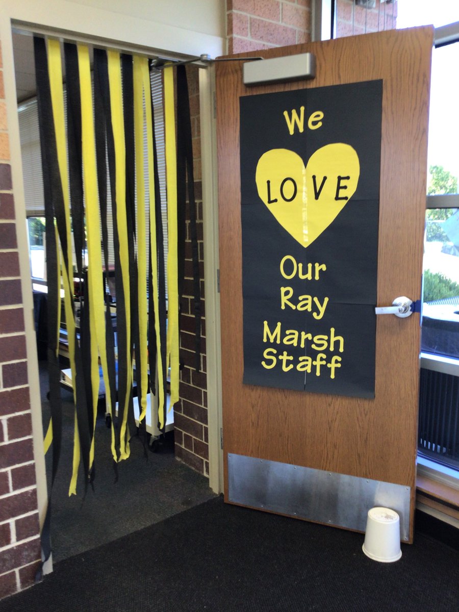 kindel_baxter's tweet photo. Thank you PTA @RayMarshSMSD for the wonderful treats! We appreciate you! https://t.co/8W3GA5IeOh