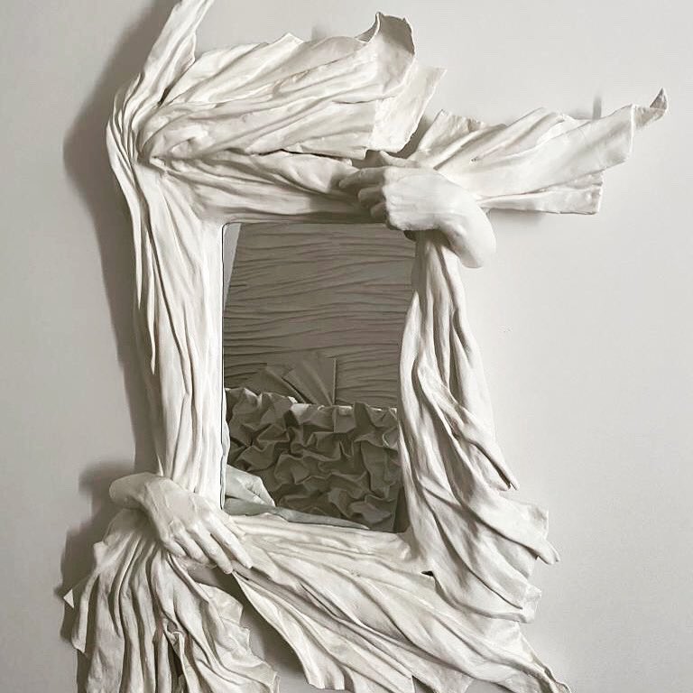 VirtusFabrica's tweet image. I have always been fascinated with Jungian concept of psychological projection #Jung #projection #MentalHealthMatters #ukart #londonart #mirrorart #textureart