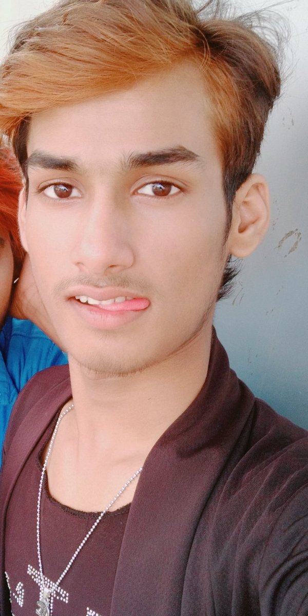 RimrankhanA's tweet photo. #पगली तू #AttituDe😎 की बात😋 #मत कर
#क्योंकी 🤗जिस #HospitaL मे तू
#BlooD_TesT करवाती है #वो लोग #मेरा🚶
#AttituDe_TesT … करते #है.... 🎻 https://t.co/yR9OVFaCe9