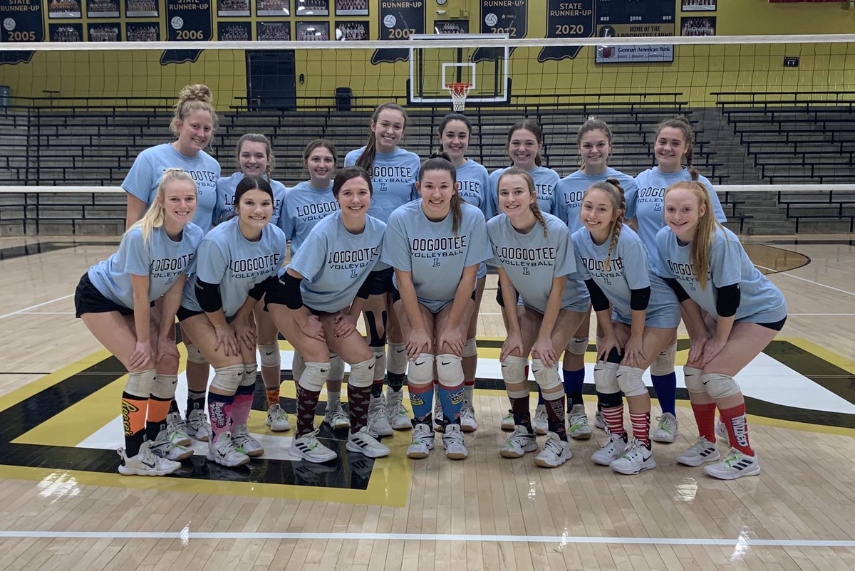 LoogooteeVball's tweet image. Thank you to all parents for the soup, sandwiches, &amp;amp; salad after practice tonight!! #RegionalWeek #TBH #LHSVB #CrazySocks