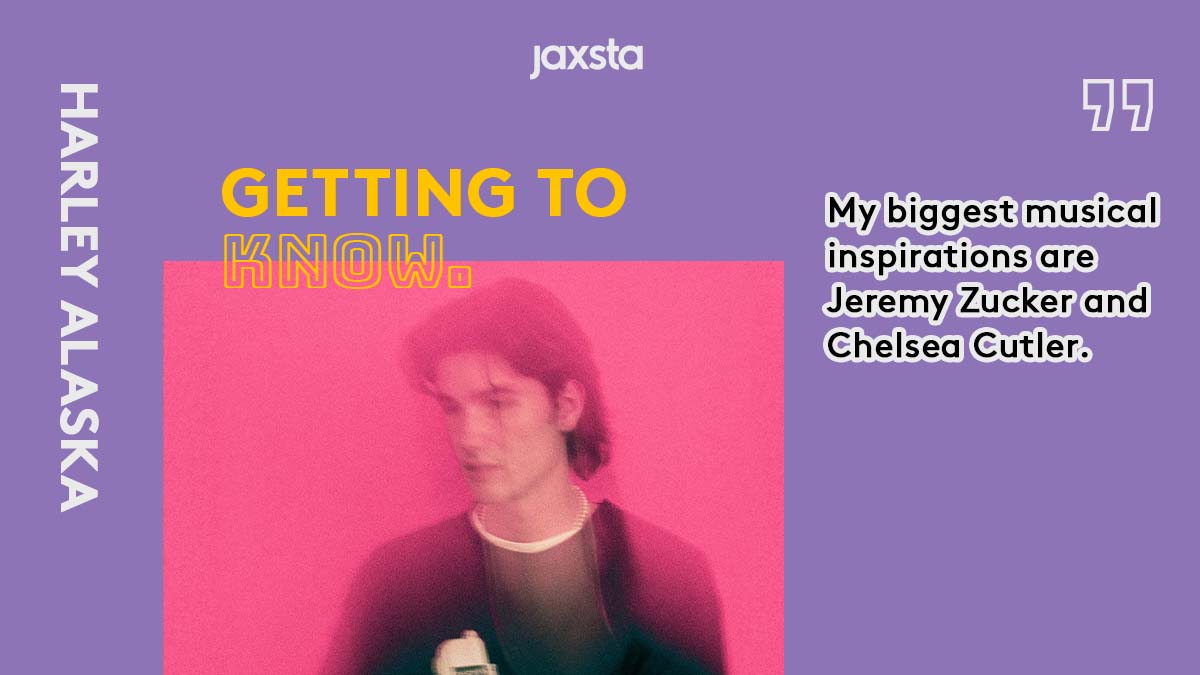 vnlasx's tweet image. #GettingToKnow: “It wasn’t so much a question of whether or not I should go for it – more just how. ” Sydney bedroom pop artist @harley_alaska on the ‘10,000 hours’ concept, his path into music, and more! Read the full interview here: bit.ly/GTK1-HA