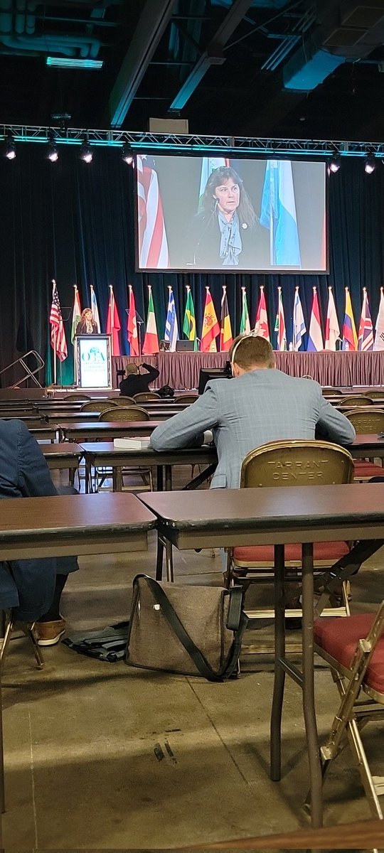 C4HResilience's tweet photo. Our #C4HR med director Dr.Vallier giving her presidential message at the @otatrauma annual meeting! 👏

#OTA2021 #drheathervallier #traumarecoveryservices @metrohealthCLE https://t.co/7aFaTunyIR