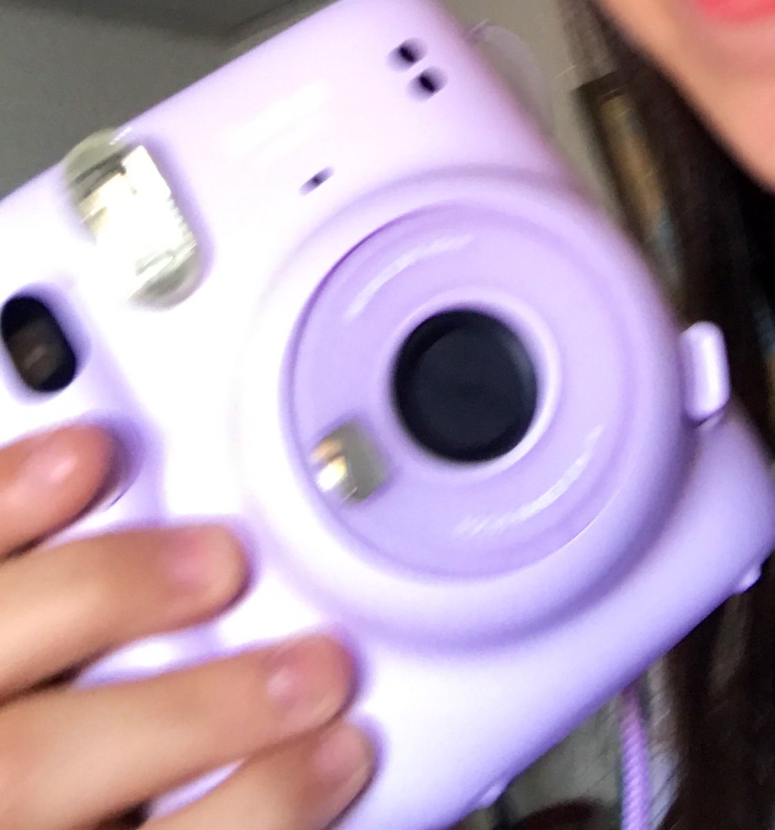 Iuvstiles's tweet photo. ganhei uma polaroid de aniversário https://t.co/2GXcl2lfFL