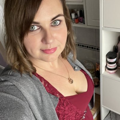 88queenvic's tweet photo. #NewProfilePic https://t.co/Bc346NuPJ6