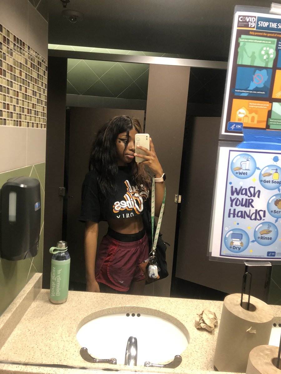 fentykcals's tweet photo. went on the sand court again today but broke my b/p streak beforehand... anyways https://t.co/OKWfRLkuo6