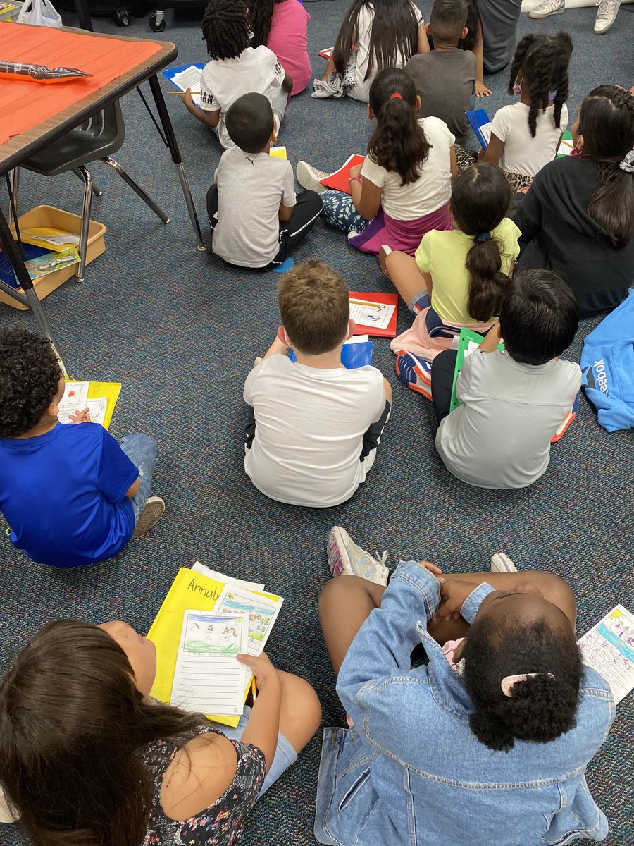 Nina Campbell tweet media