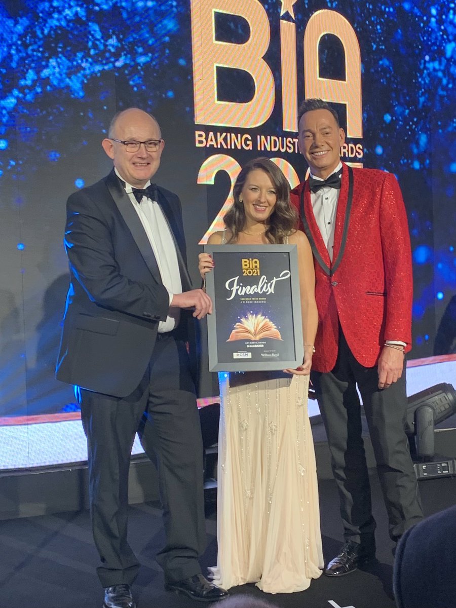 hollywales's tweet photo. Congratulations to all that entered the Customer Focus Award sponsored by @CSMIngredients and the finalists #bakeryawards #BIA @birdsbakery  beckleberrys and JGRoss https://t.co/V0i6Or1HN8