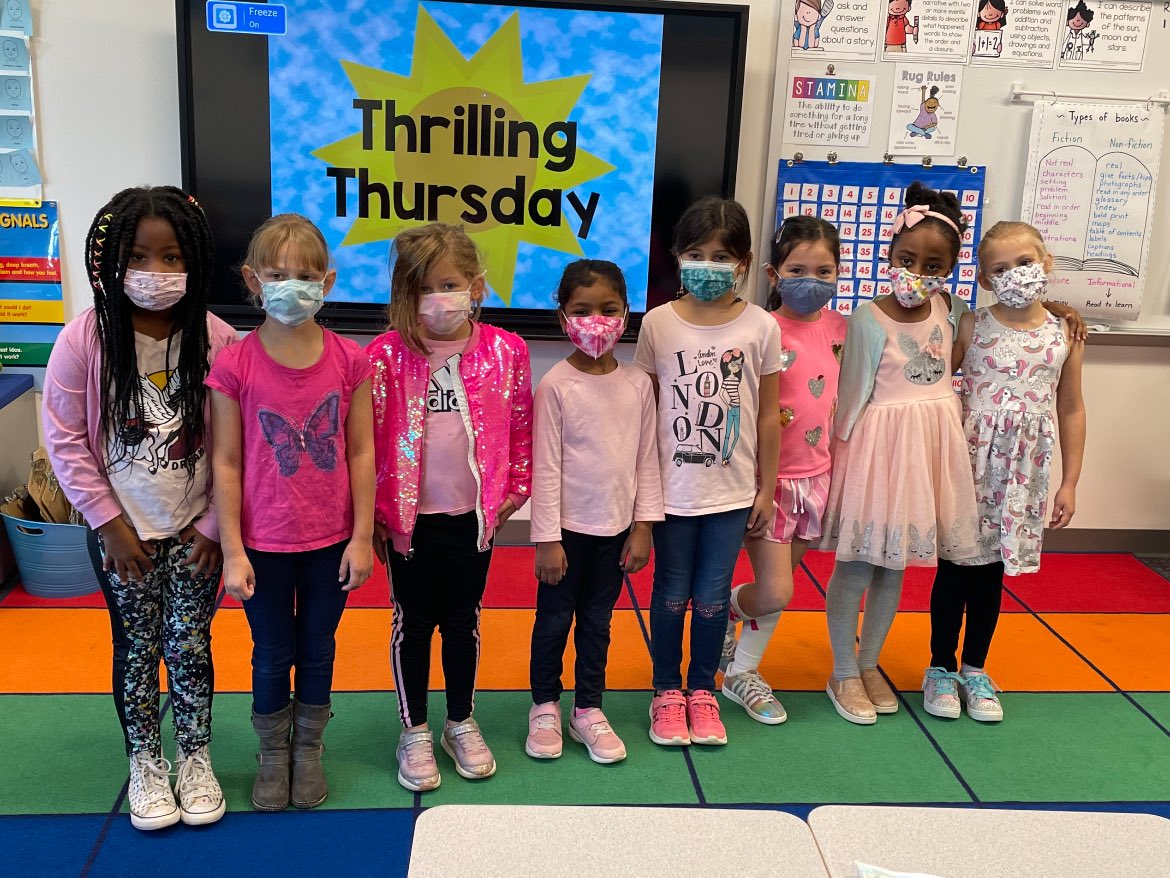 MrsRubinFCPS's tweet photo. Our class went pink today to honor breast cancer awareness @SuES_BlueJays https://t.co/z5eXEmpfwj