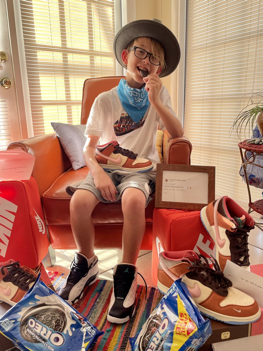 So Rome and I are crying with Joy <a href="/nikestore/">Nike.com</a> 
We tried to get a drop X Social Status tweeted Take my milk money 🥛💰 got 1 like Nike sent us a package, framed my tweet sent Rome and I matching shoes with a note that read “ keep your milk money lunch is on us. LiveLoveStrong