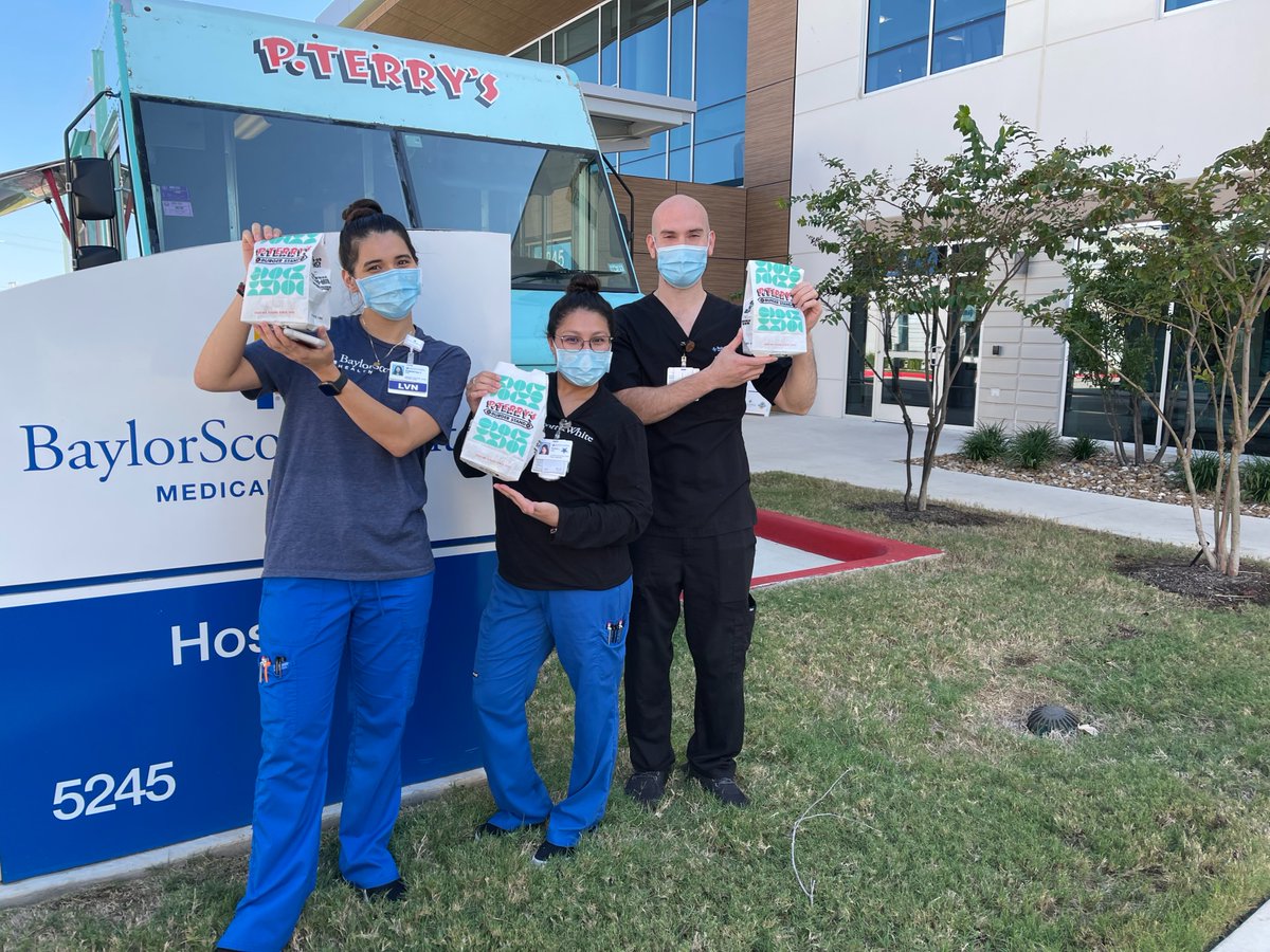 bswhealth_ATX's tweet photo. Thank you @pterrys for feeding our #healthcareheroes and all those who have sent love #ToTheFrontline. https://t.co/Dhq7qXJ8BP