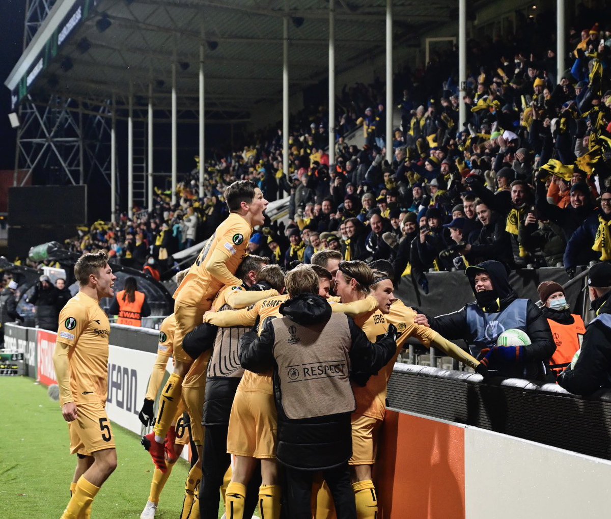 Glimt_ES's tweet photo. Arriba los líderes de grupo 👆🏼👆🏼 https://t.co/8ldoNHEg40